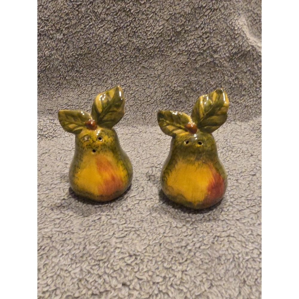 Vintage Green Pear Salt And Pepper Shakers Ceramic Made In China